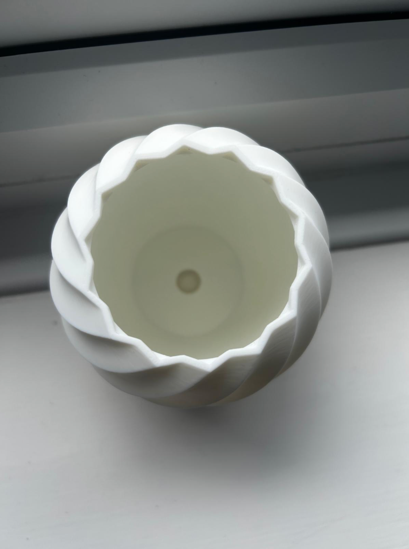 Chậu cây Twist